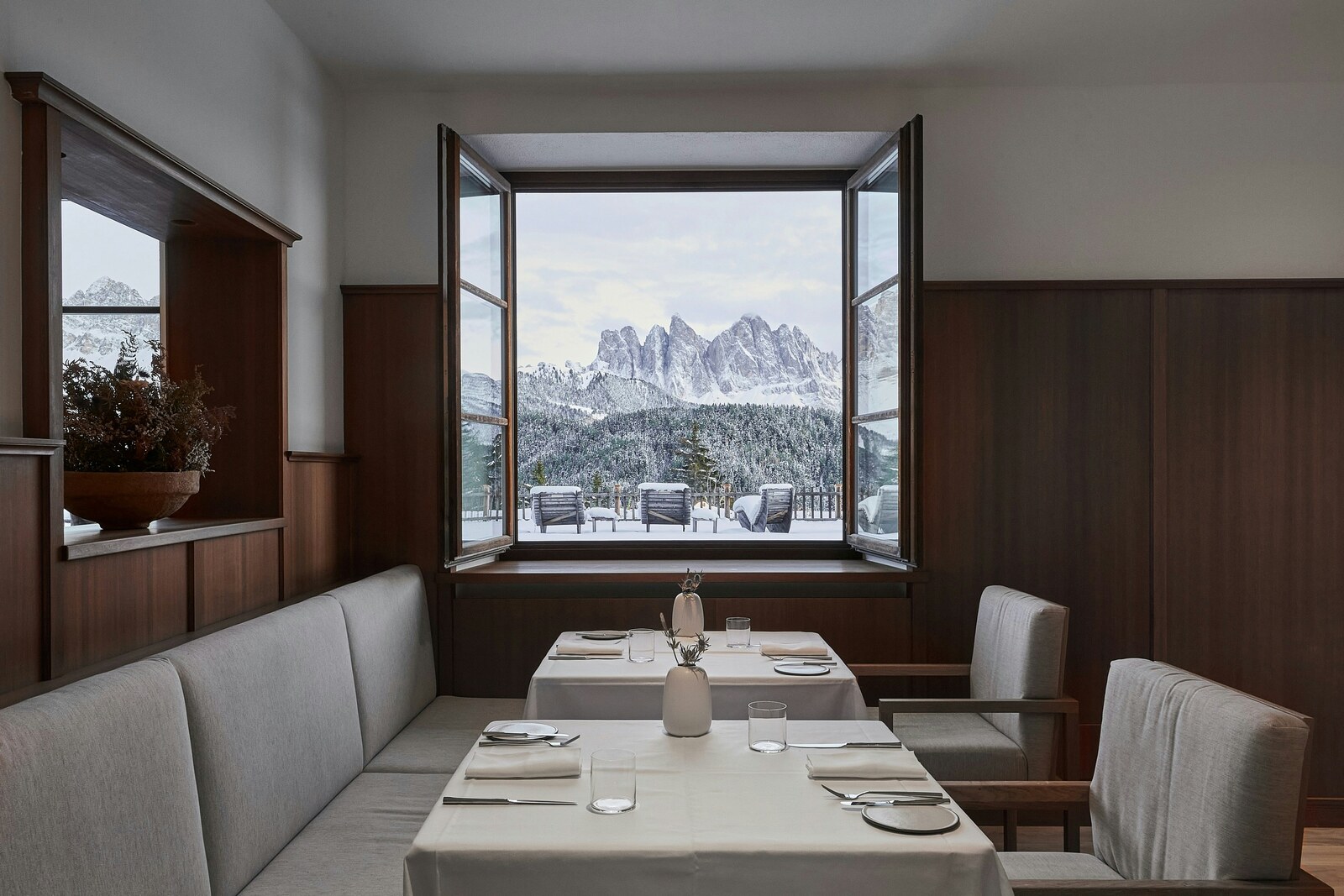 Forestis — the restaurant with floor-to-ceiling mountain views
