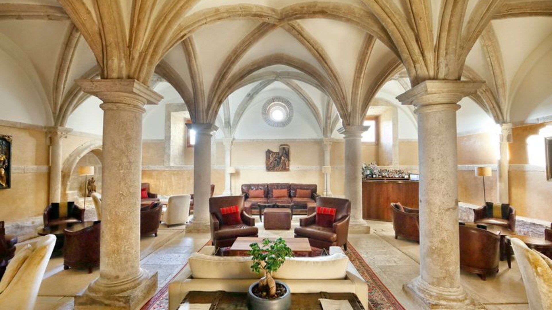 Abad&iacute;a Retuerta &mdash; vaulted lounge in the former chapter house