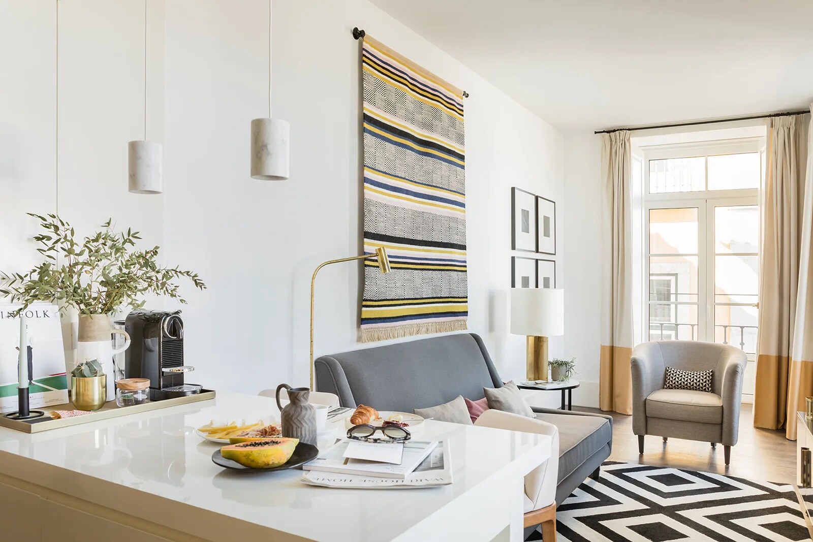 The Lumiares &mdash; a fitted kitchen in a studio apartment