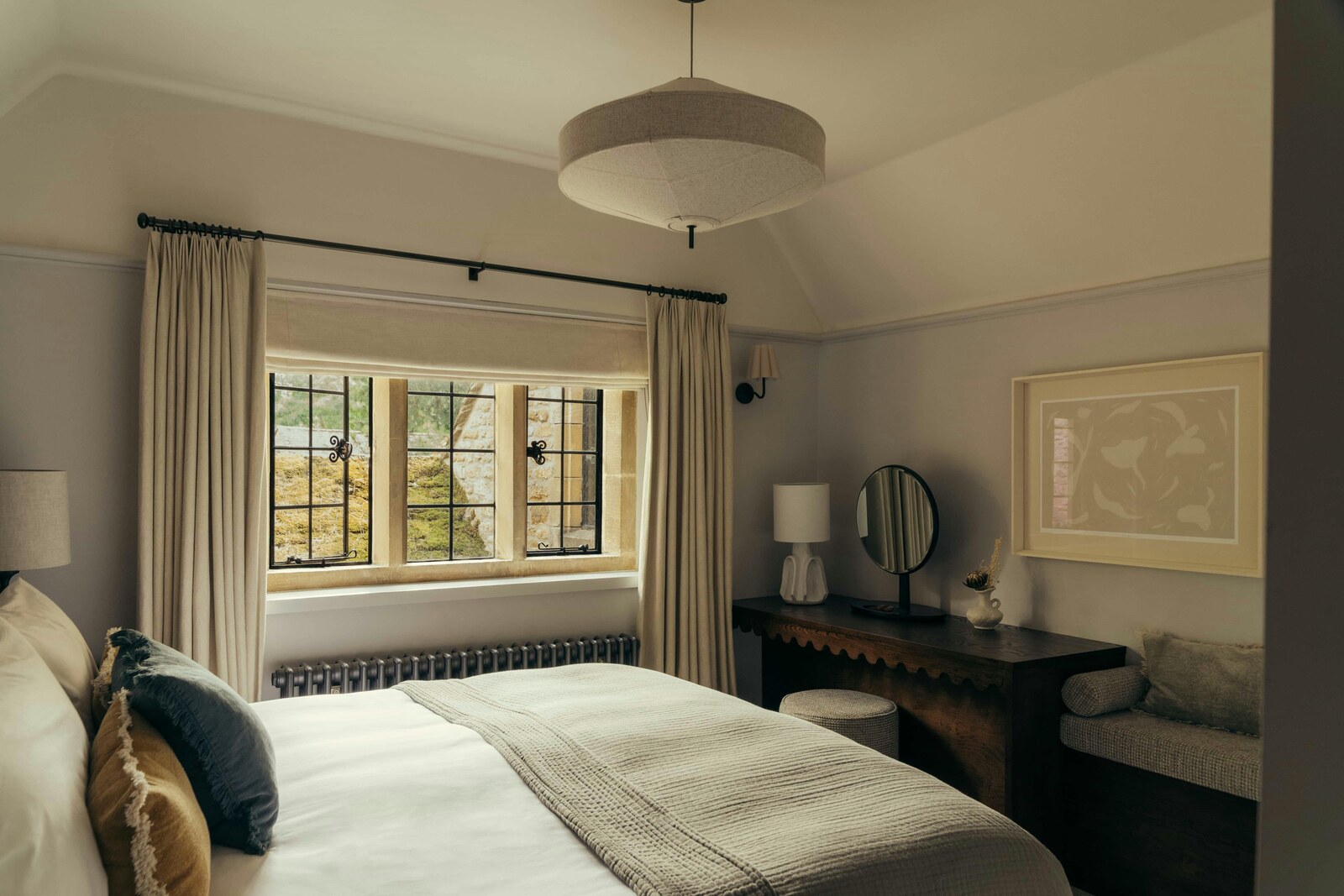 HYLL — a bedroom with leaded windows and washed linen
