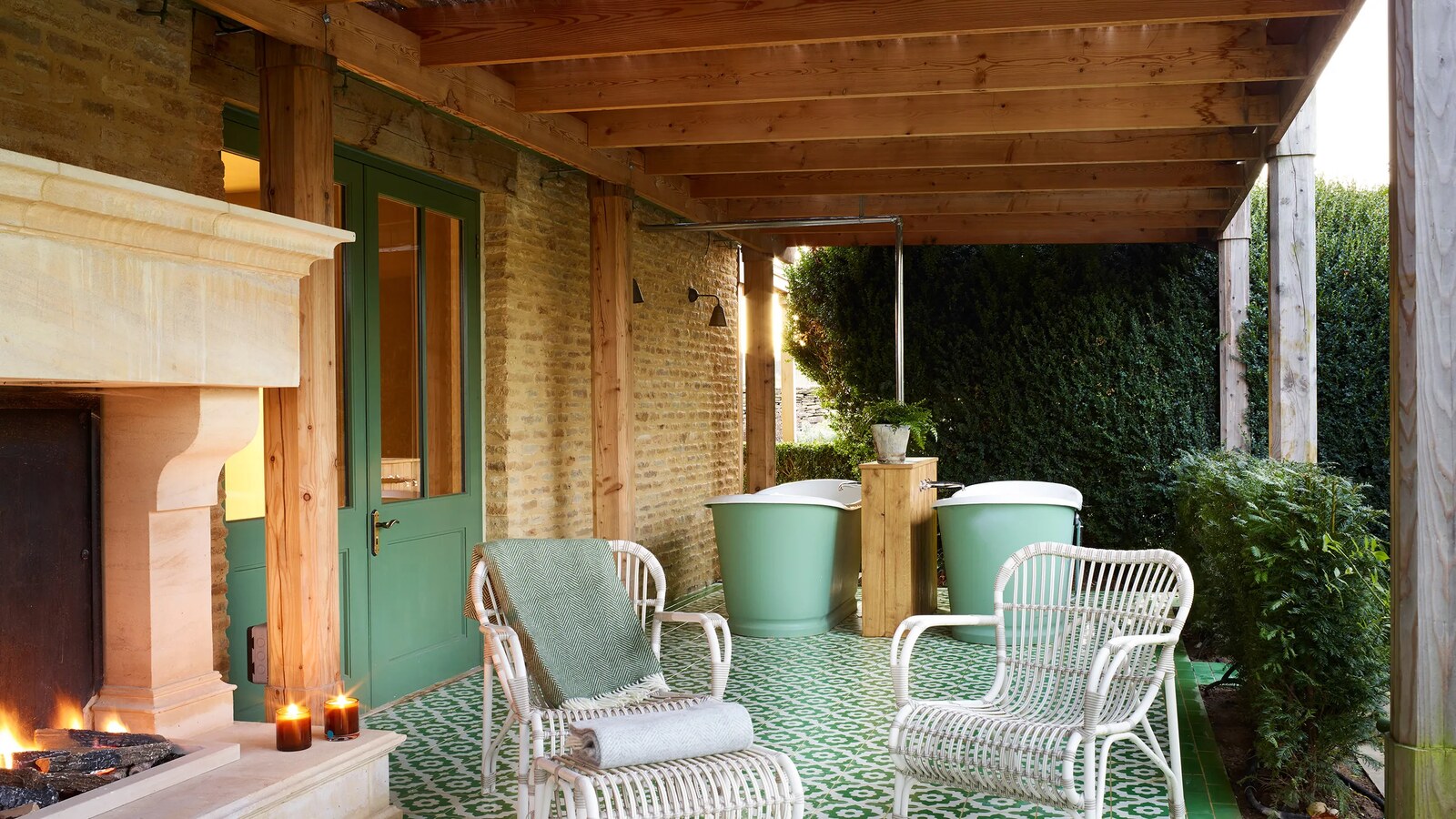 Thyme — covered terrace